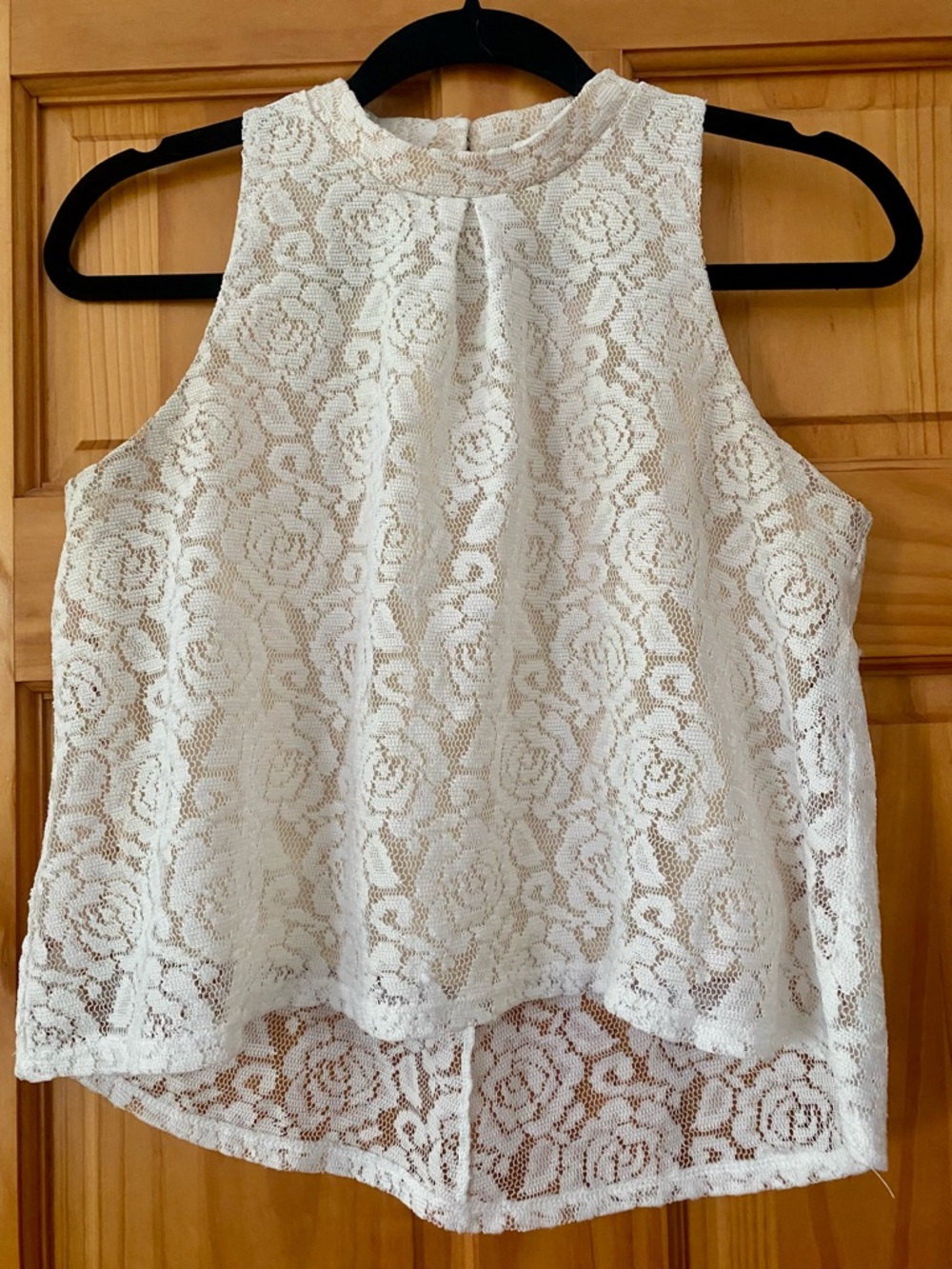 Love Fire White Floral Lace High Neck Sleeveless Blouse High Low Hem Small